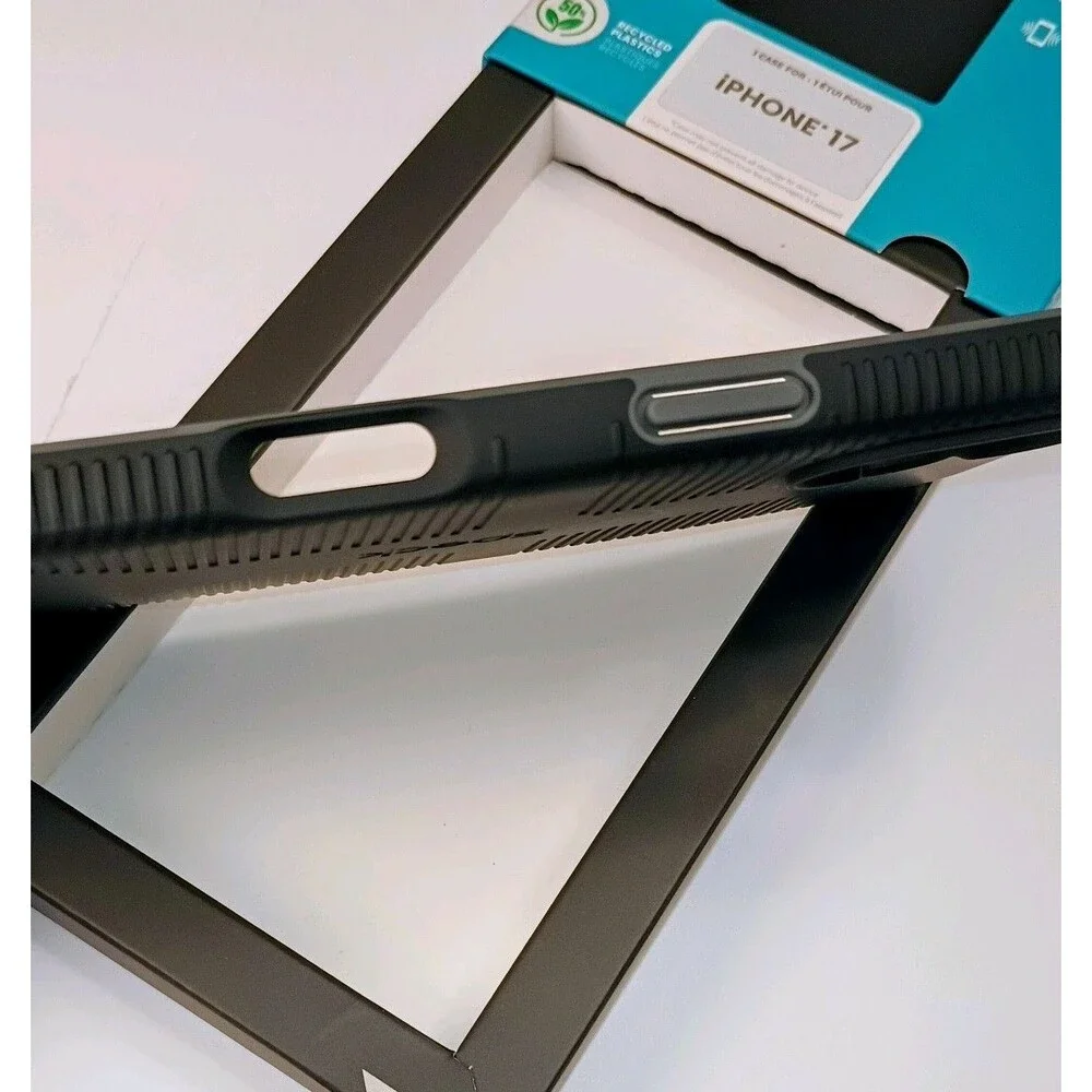 Speck CandyShell Case for Apple IPHONE 17  Black MagSafe Slim Non-Slip (P0050)